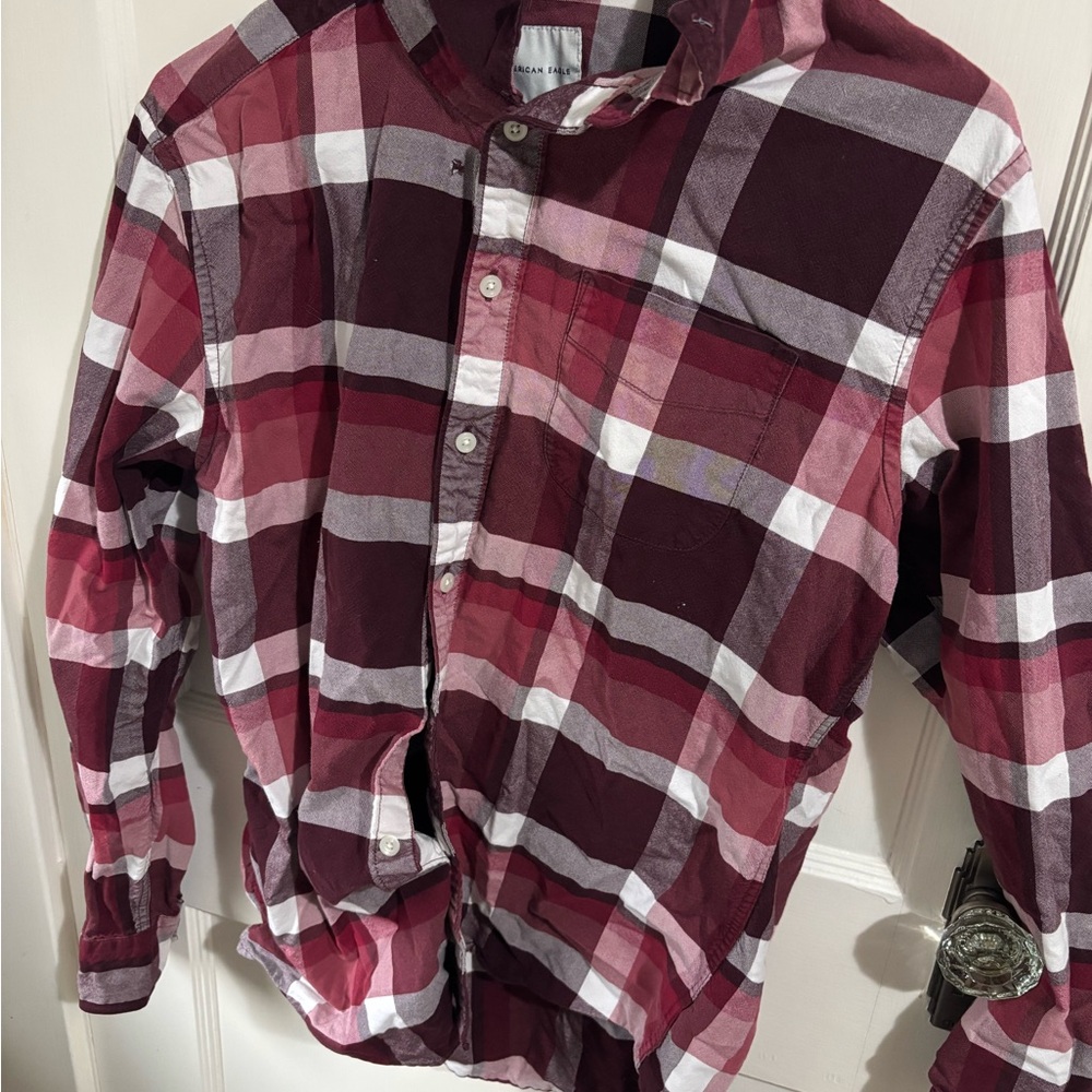 American Eagle Outfitters Red and White Button Down Shirt